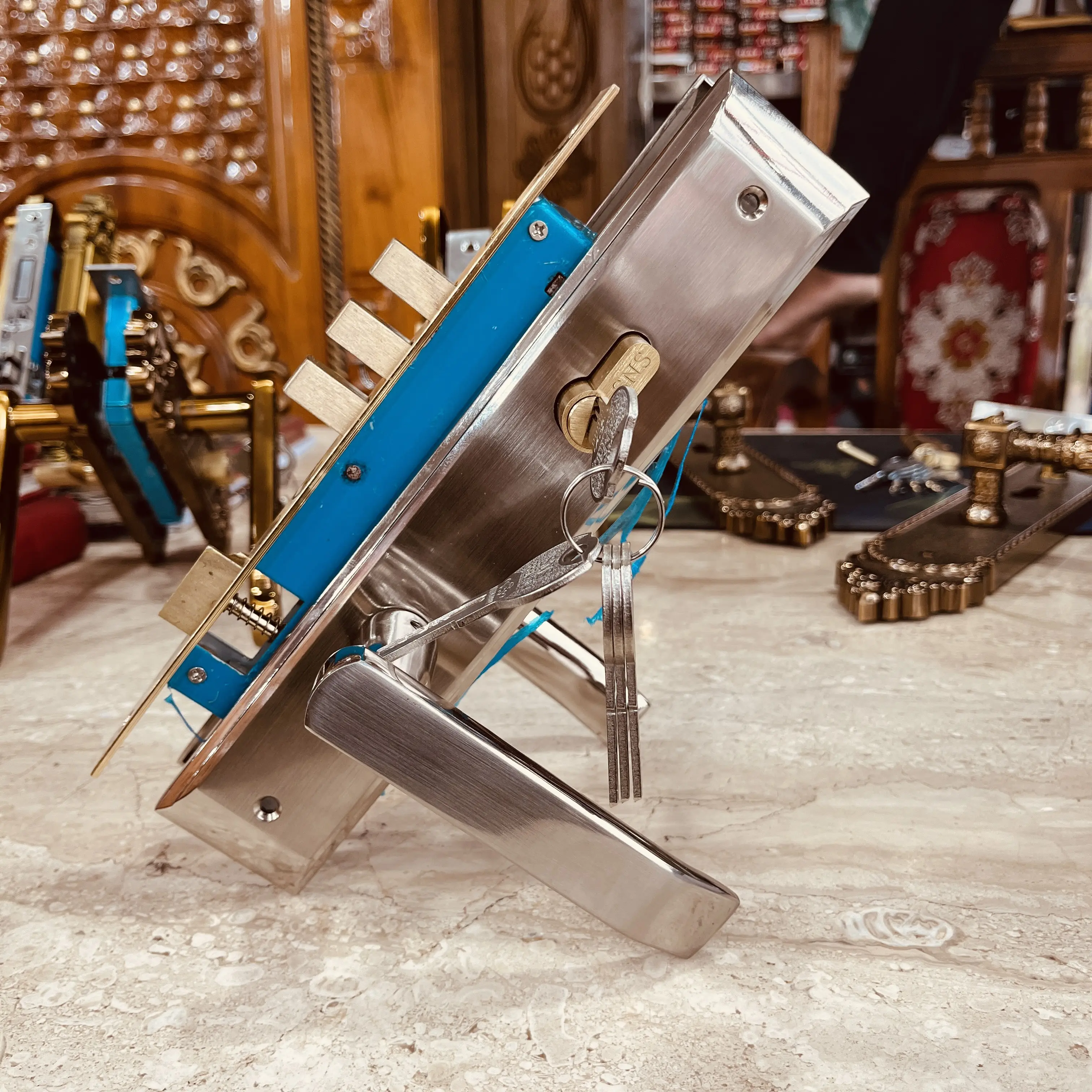 TH 13 Midium Handle Lock
